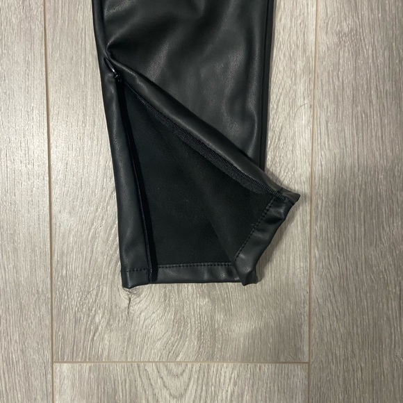 Velvet by Graham and Spencer Faux Leather Leggings - Picture 4 of 4